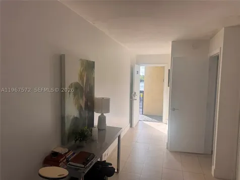 3215 N Ocean Drive Hollywood FL 33019