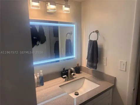 3215 N Ocean Drive Hollywood FL 33019