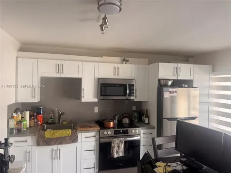 3215 N Ocean Drive Hollywood FL 33019