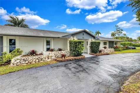 3211 Calle Largo Drive Hollywood FL 33021
