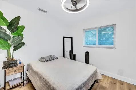 3211 Calle Largo Drive Hollywood FL 33021