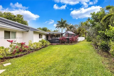 3211 Calle Largo Drive Hollywood FL 33021