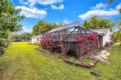3211 Calle Largo Drive Hollywood FL 33021