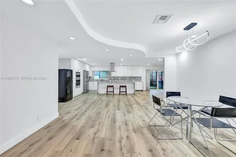 3211 Calle Largo Drive Hollywood FL 33021