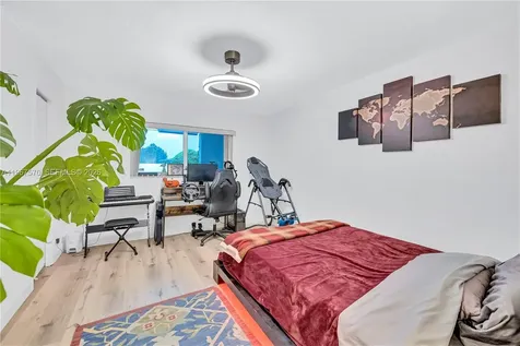 3211 Calle Largo Drive Hollywood FL 33021