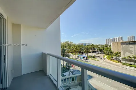 19201 Collins Avenue Sunny Isles Beach FL 33160