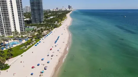 19201 Collins Avenue Sunny Isles Beach FL 33160