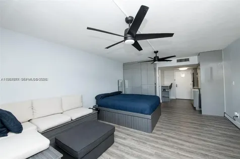 19201 Collins Avenue Sunny Isles Beach FL 33160