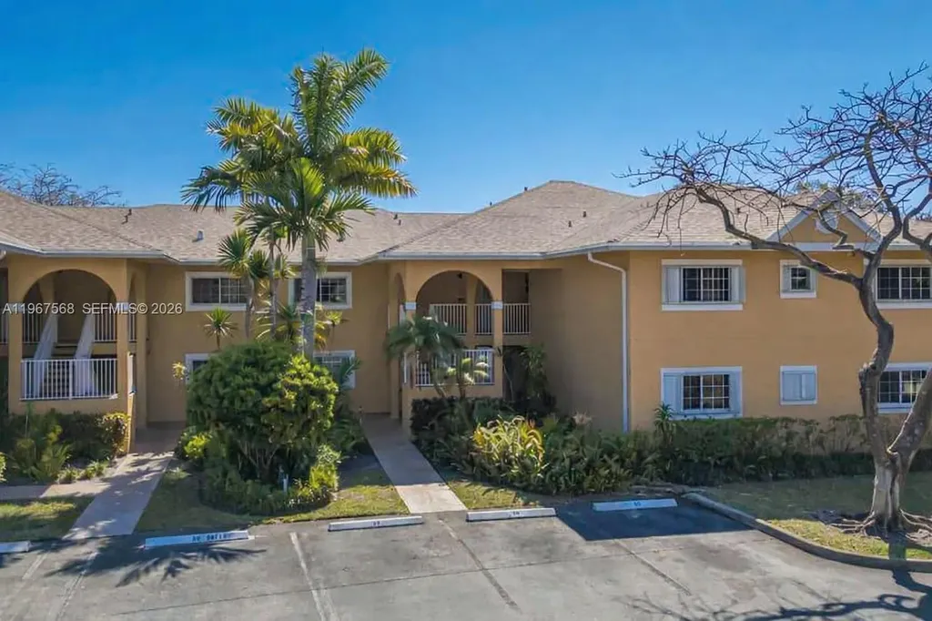 811 SE 4th Avenue Dania Beach FL 33004