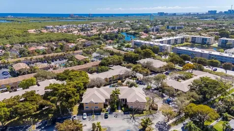 811 SE 4th Avenue Dania Beach FL 33004