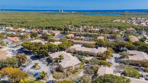 811 SE 4th Avenue Dania Beach FL 33004