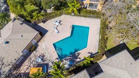 811 SE 4th Avenue Dania Beach FL 33004