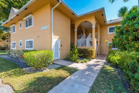811 SE 4th Avenue Dania Beach FL 33004