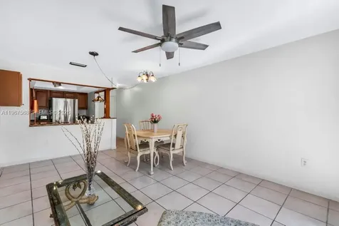 811 SE 4th Avenue Dania Beach FL 33004