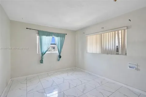 4966 NW 39th Street Lauderdale Lakes FL 33319