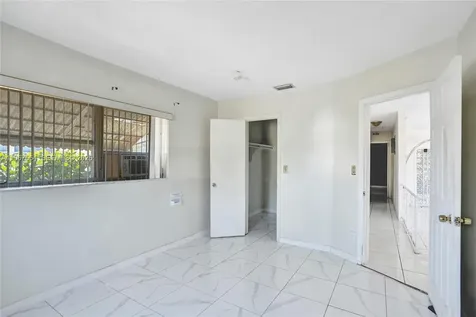 4966 NW 39th Street Lauderdale Lakes FL 33319