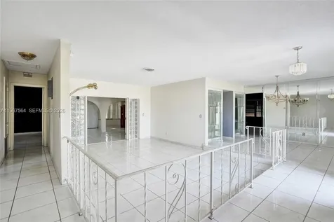 4966 NW 39th Street Lauderdale Lakes FL 33319