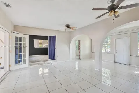 4966 NW 39th Street Lauderdale Lakes FL 33319