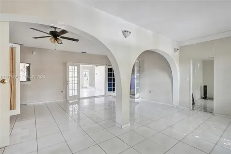 4966 NW 39th Street Lauderdale Lakes FL 33319