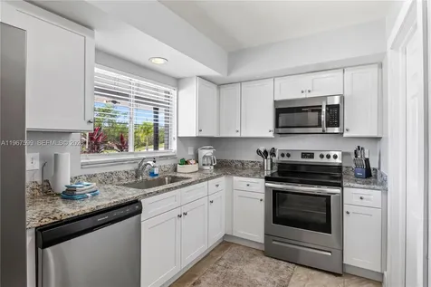 12200/12210 Shoreview Drive Matlacha FL 33993