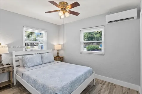 12200/12210 Shoreview Drive Matlacha FL 33993