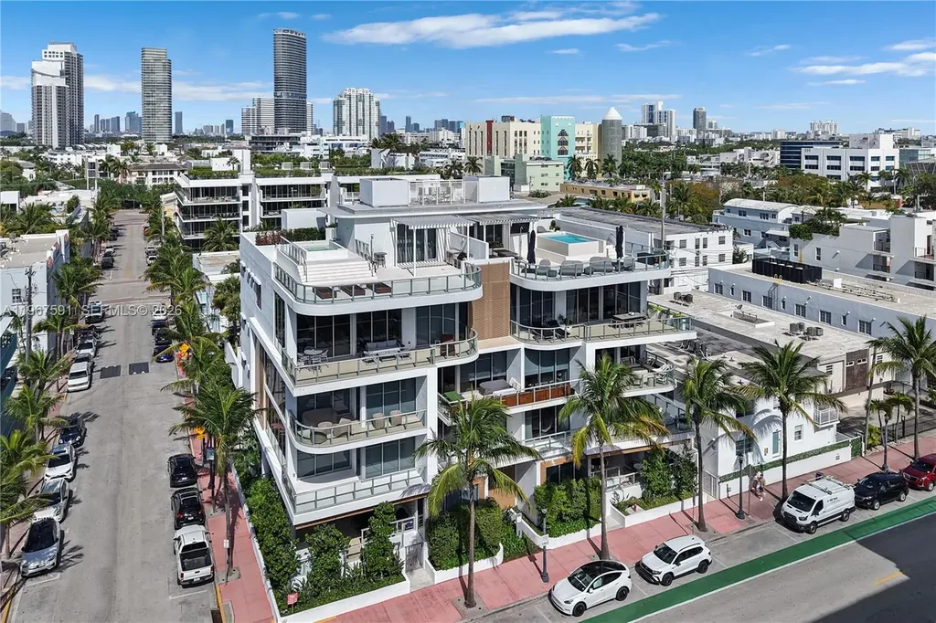 304 Ocean Drive Miami Beach FL 33139