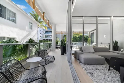 304 Ocean Drive Miami Beach FL 33139