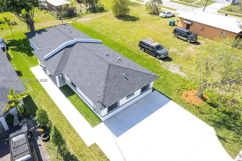 673 NW 14 Florida City FL 33034