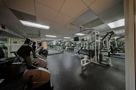 2899 Collins Avenue Miami Beach FL 33140
