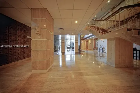 2899 Collins Avenue Miami Beach FL 33140