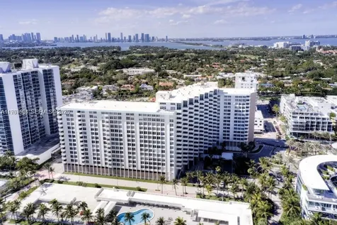 2899 Collins Avenue Miami Beach FL 33140