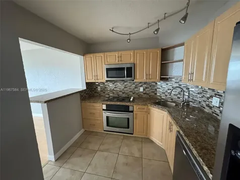 3301 Spanish Moss Terrace Lauderhill FL 33319