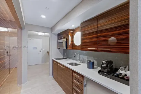 551 N Fort Lauderdale Beach Boulevard Fort Lauderdale FL 33304