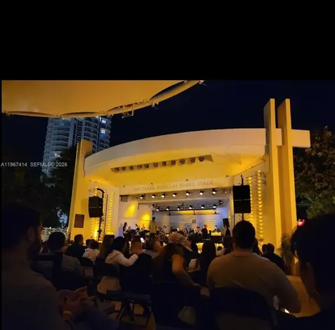 7207 Bay Drive Miami Beach FL 33141