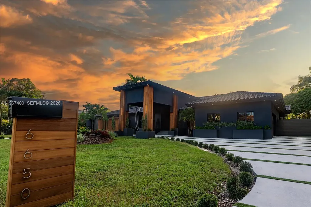 6650 SW 94th Avenue Miami FL 33173
