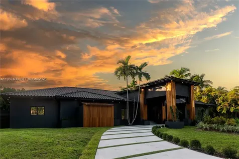 6650 SW 94th Avenue Miami FL 33173