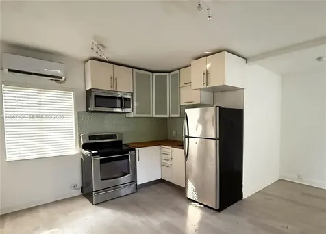 648 NE 80th Street Miami FL 33138