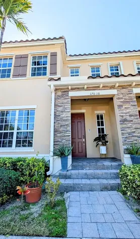 17038 SW 95th Terrace Miami FL 33196