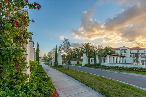 17038 SW 95th Terrace Miami FL 33196
