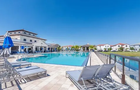 17038 SW 95th Terrace Miami FL 33196