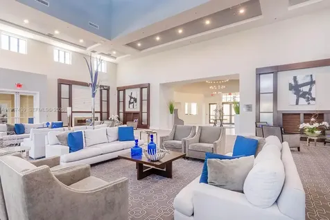 17038 SW 95th Terrace Miami FL 33196