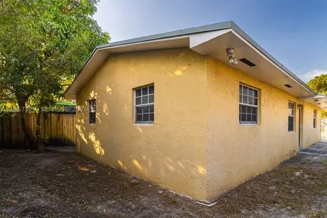 1518 NW 65th Street Miami FL 33147