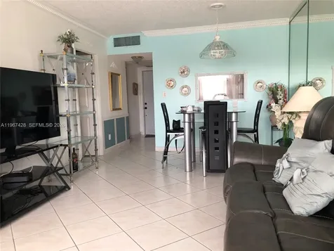 4806 NW 36th Street Lauderdale Lakes FL 33319