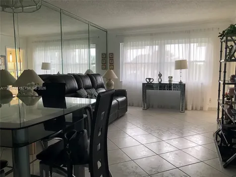 4806 NW 36th Street Lauderdale Lakes FL 33319