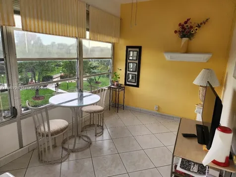 4806 NW 36th Street Lauderdale Lakes FL 33319