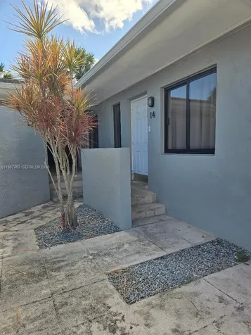 3475 SW 1st Avenue Miami FL 33145