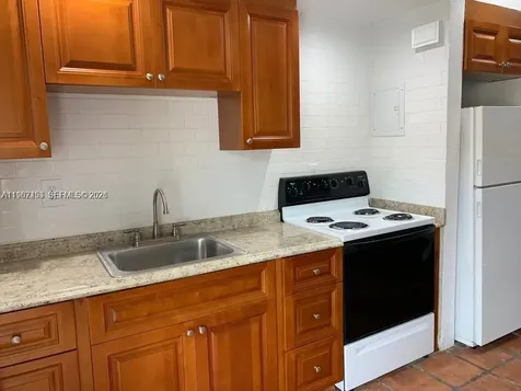 3475 SW 1st Avenue Miami FL 33145