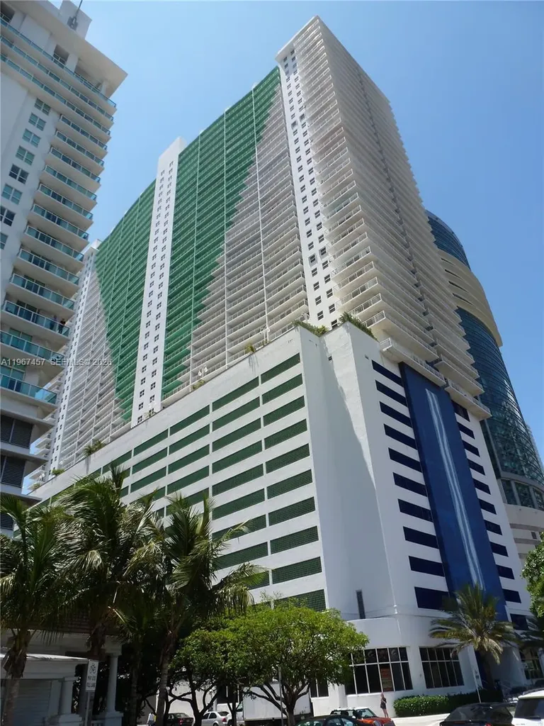 1200 Brickell Bay Drive Miami FL 33131