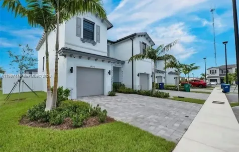 20366 NW 4th Path Miami Gardens FL 33169