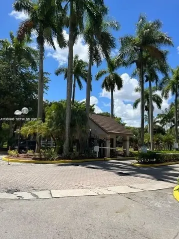 14020 SW 90th Terrace Miami FL 33186